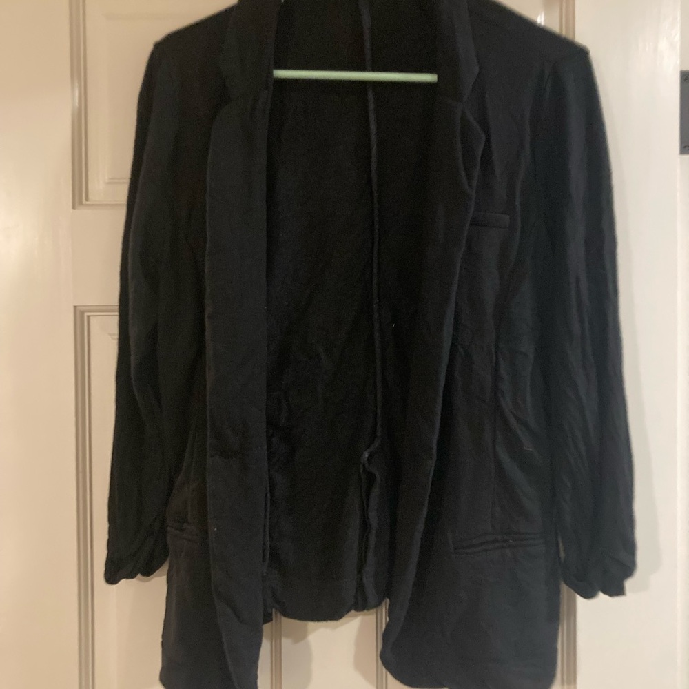 Le Lis Black Women's Soft Blazer